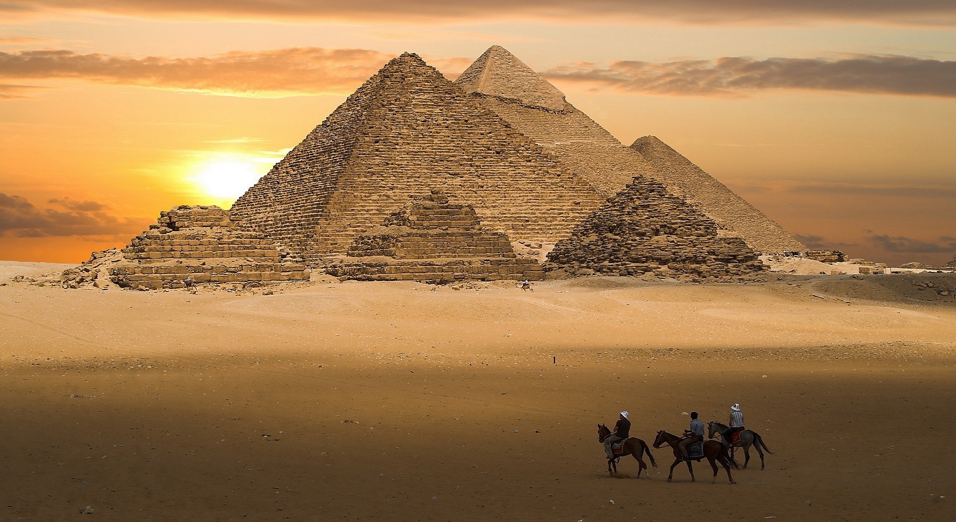 Cairo and Nile Cruise Package by Air