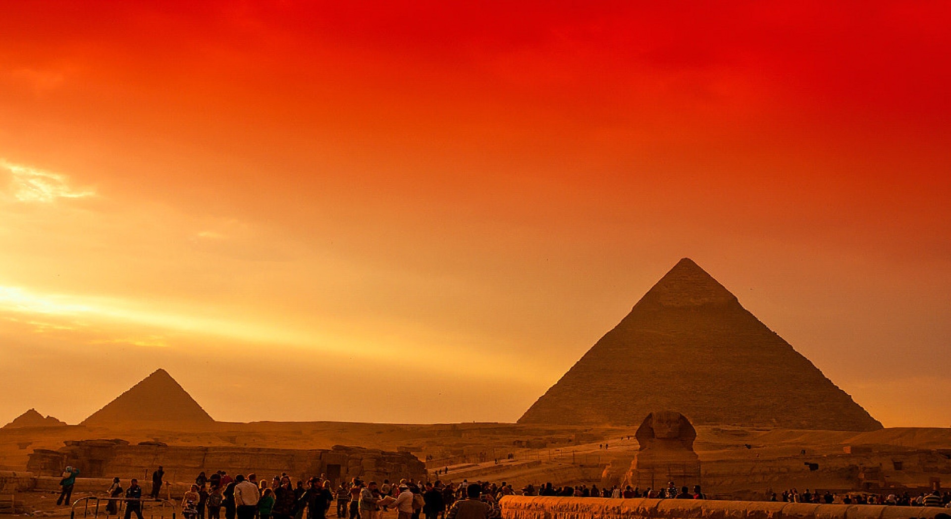 Day Tour to Pyramids of Giza, Sakkara and Memphis City